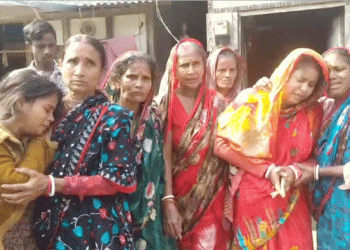 স্বপ্ন কেড়ে নিল ঘাতক বাস: কোটালীপাড়ায় ৫ মায়ের নিথর দেহ, থামছে না সন্তানদের আহাজারি