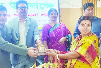 টুঙ্গিপাড়ায় আন্তর্জাতিক নারী দিবস উদ্‌যাপন: আলোচনা সভা ও সম্মাননা প্রদান