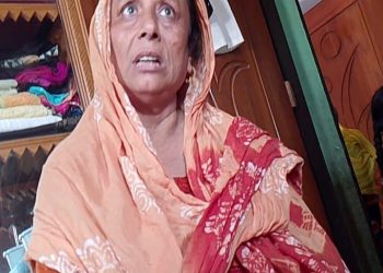 মায়ের নির্মম প্রতারণা ও লালসার শিকার কন্যা: মেয়েকে পতিতালয়ে রেখে মায়ের কোটি টাকার জালিয়াতী বানিজ্য !